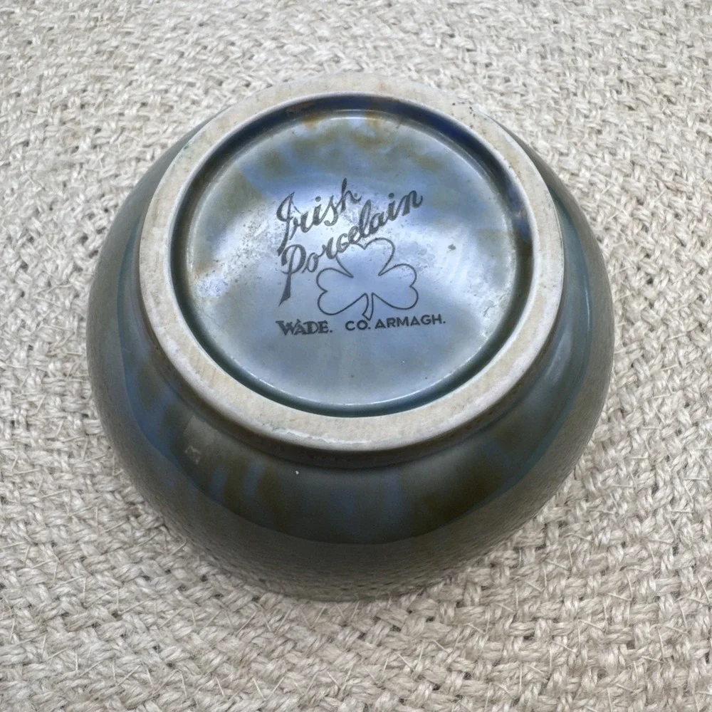 Wade Armagh Leprechaun Bowl Trinket‎ Dish Mushrooms Gnomes Irish Porcelain Vtg